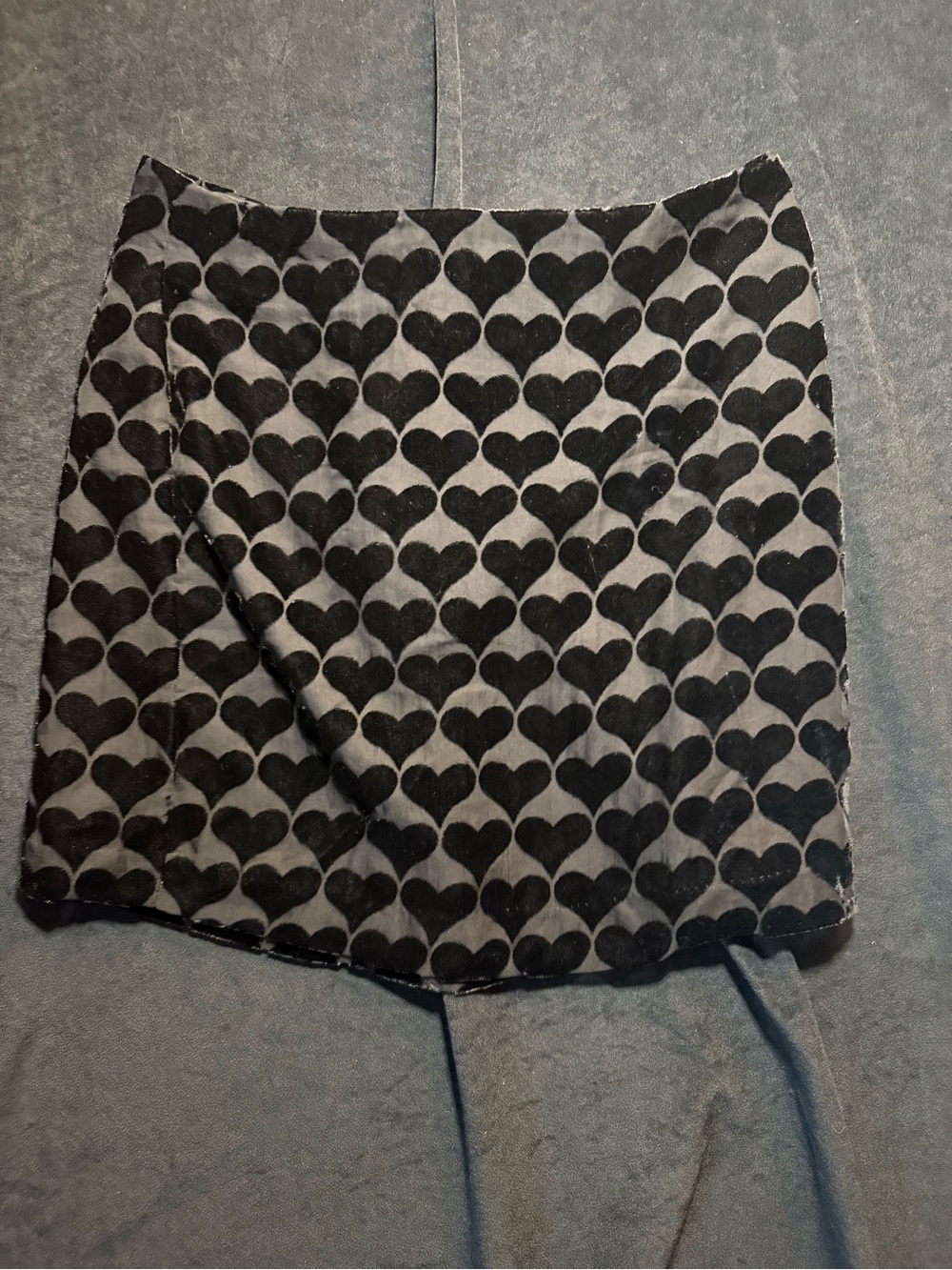 cupcakes & cashmere Black Heart-Print Mini Skirt